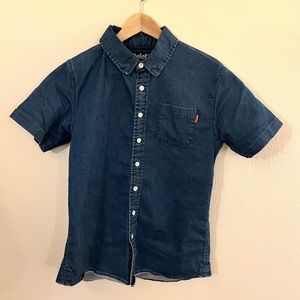 Belief NYC Short Sleeve Button Up M